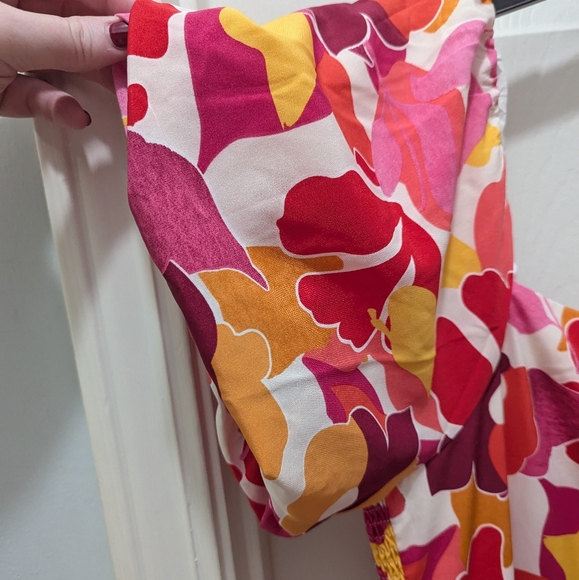 Floral Pink and Red Chic Soul Women's Dress - Picture 3 of 6